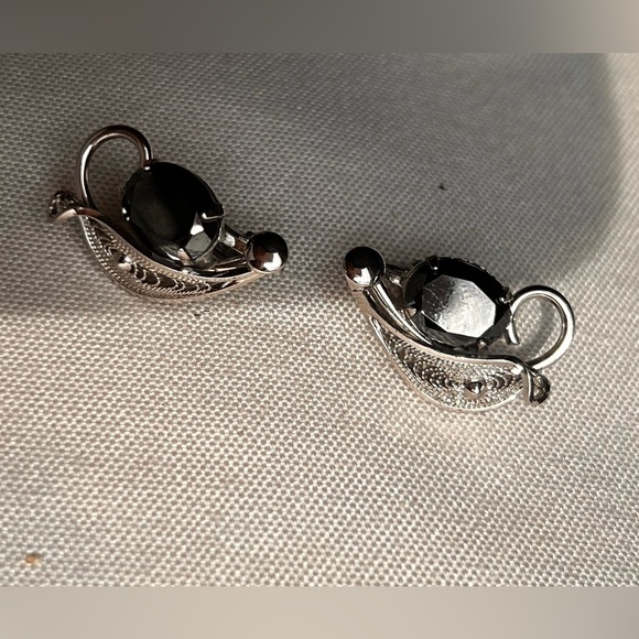 Vintage CORO Thermoset Fall Autumn Leaf Cottage Core Whimsical Fairy Earrings - Picture 2 of 3